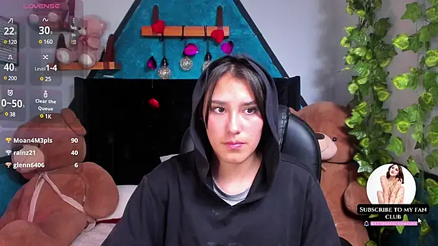  Sophie  miller online show from February 2025 07:25:02 PM