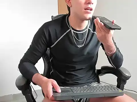 leo030809 online show from March 2026 08:52:01 PM