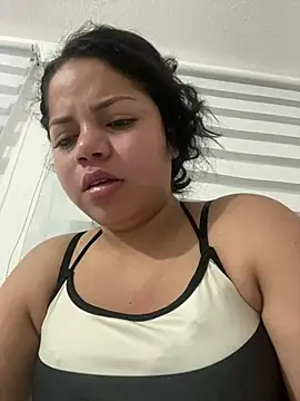 Snapshot of Elaa_euphoria chatting on January 2025 12:52:02 PM Elaa euphoria online show from January 2025 12:52:02 PM