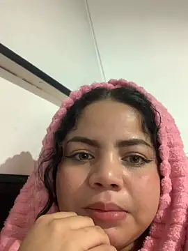 Snapshot of Elaa_euphoria chatting on January 2025 08:09:02 AM Elaa euphoria online show from January 2025 08:09:02 AM