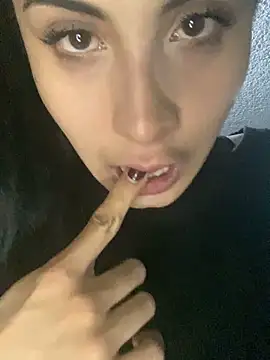 Effyvice13 online show from September 2025 04:06:01 AM