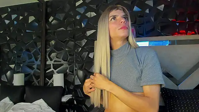 Snapshot of maxx_steell_ chatting on December 2024 08:45:02 AM maxx steell online show from December 2024 08:45:02 AM