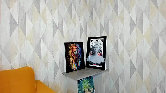 Snapshot of Michelle_Blond chatting on February 2025 01:22:02 PM Michelle Blond online show from February 2025 01:22:02 PM