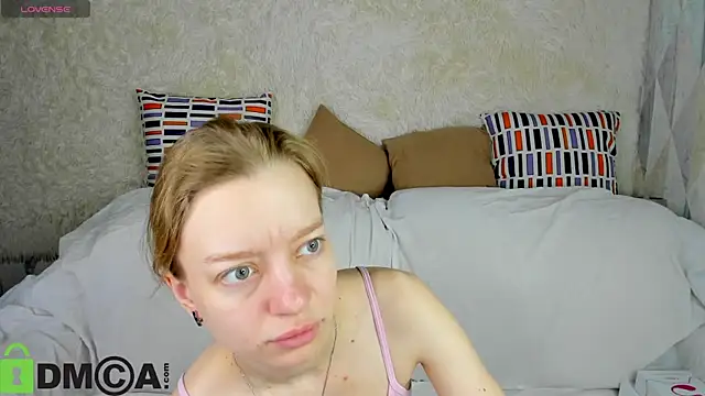 Snapshot of Michelle_Blond chatting on November 2025 07:52:02 AM Michelle Blond online show from November 2025 07:52:02 AM