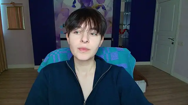 EmiliaYours online show from January 2025 12:48:01 PM