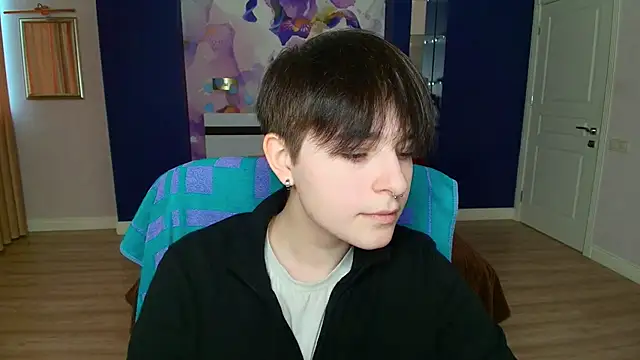 EmiliaYours online show from February 2025 01:20:01 PM