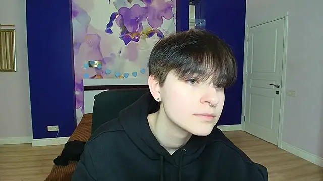 EmiliaYours online show from February 2025 04:41:02 PM