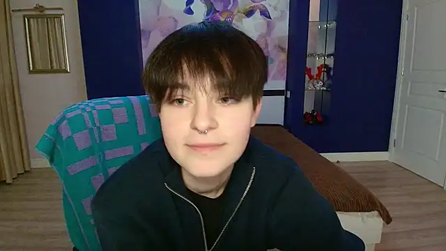 EmiliaYours online show from February 2025 04:42:02 PM