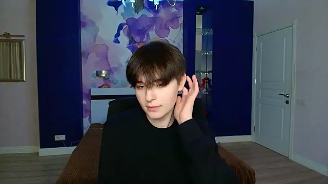 EmiliaYours online show from February 2025 04:59:02 PM