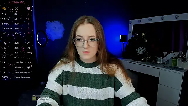 luna berryy online show from January 2025 08:43:01 PM