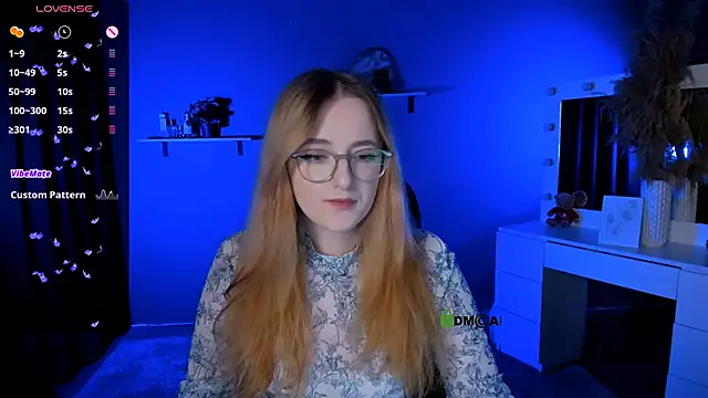 luna berryy online show from September 2025 01:14:02 PM