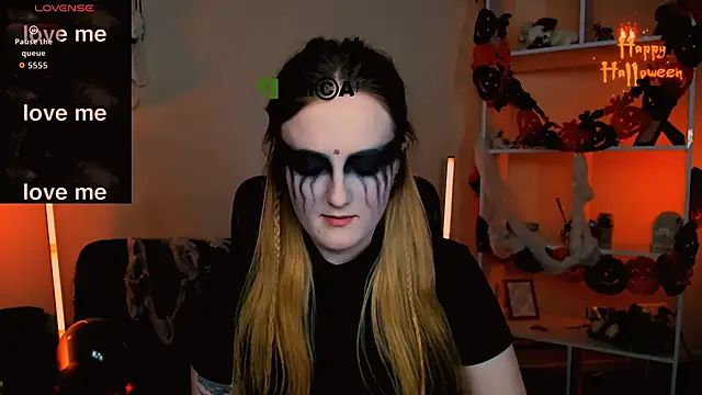 luna berryy online show from October 2025 07:23:01 PM