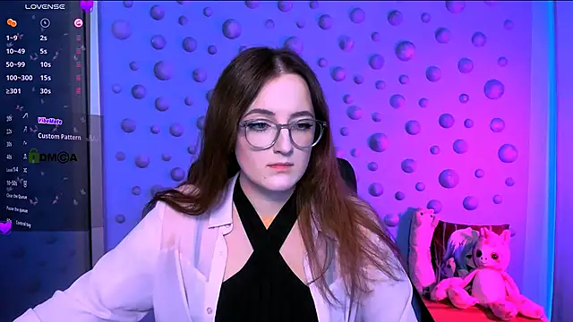 luna berryy online show from November 2025 08:11:02 PM