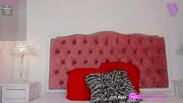 amberlitle online show from September 2025 12:42:02 PM