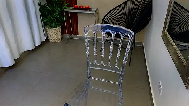 Sharlotte Milk online show from November 2025 10:39:02 AM