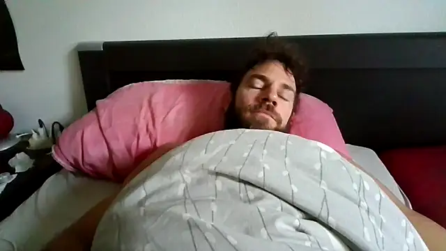 alpha-hunk online show from October 2025 08:16:02 AM