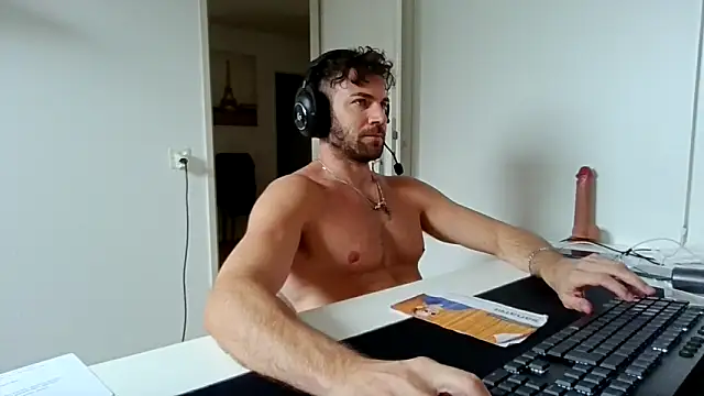 Snapshot of alpha-hunk chatting on March 2026 12:09:01 PM alpha-hunk online show from March 2026 12:09:01 PM