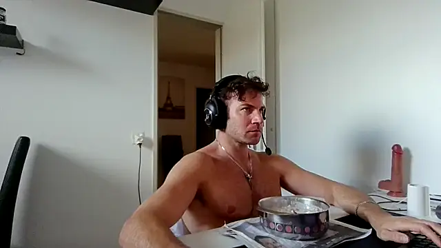 Snapshot of alpha-hunk chatting on April 2026 02:14:02 PM alpha-hunk online show from April 2026 02:14:02 PM