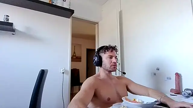 Snapshot of alpha-hunk chatting on April 2026 11:44:01 AM alpha-hunk online show from April 2026 11:44:01 AM