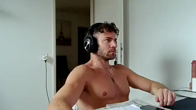 Snapshot of alpha-hunk chatting on April 2026 12:12:01 PM alpha-hunk online show from April 2026 12:12:01 PM