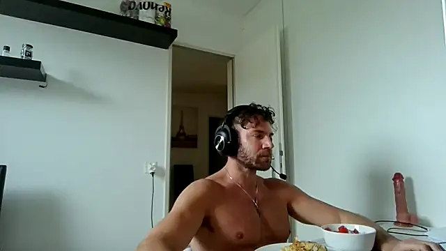 Snapshot of alpha-hunk chatting on April 2026 01:36:02 PM alpha-hunk online show from April 2026 01:36:02 PM