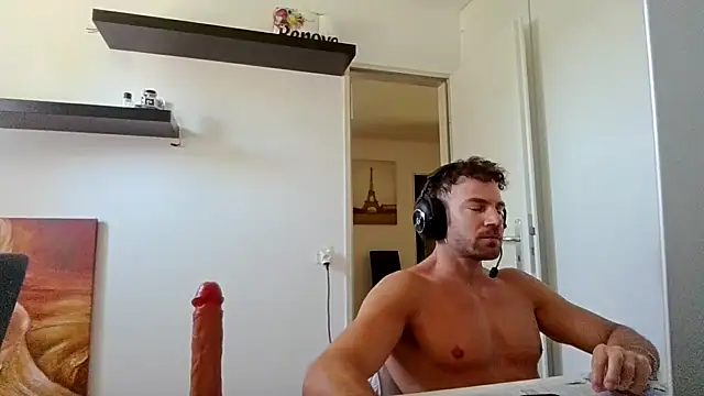 alpha-hunk online show from May 2026 09:35:01 AM