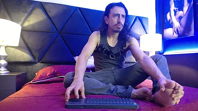 Sr Magnus  online show from March 2025 04:58:02 AM