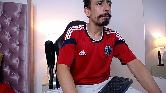 Sr Magnus  online show from September 2025 05:12:01 AM