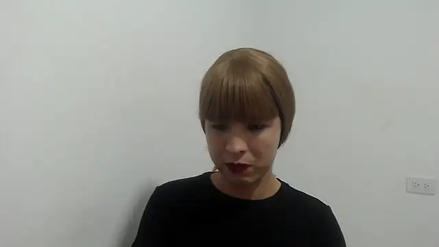 Snapshot of estefania224 chatting on May 2026 12:05:01 AM estefania224 online show from May 2026 12:05:01 AM