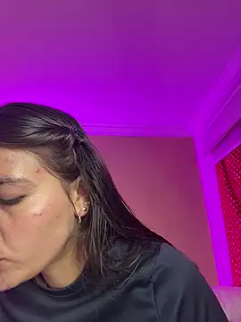 aurora divine online show from February 2026 01:48:02 PM