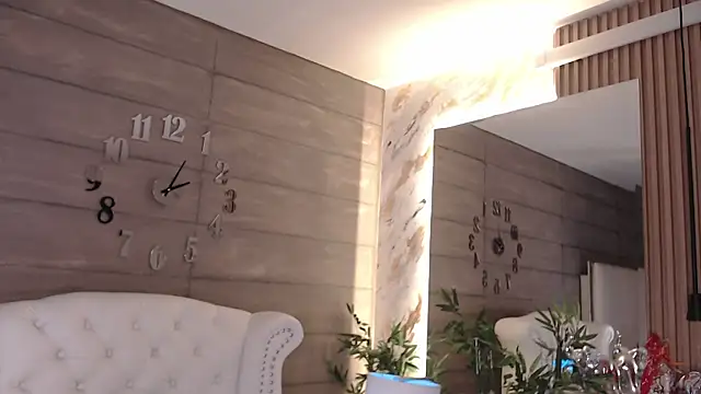 MadyJackson online show from March 2025 08:00:01 PM