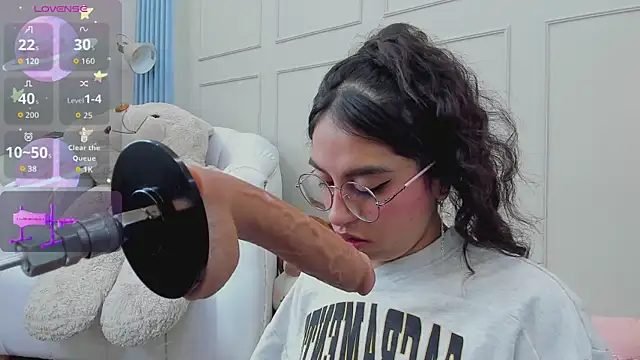 MadyJackson online show from September 2025 11:55:01 AM