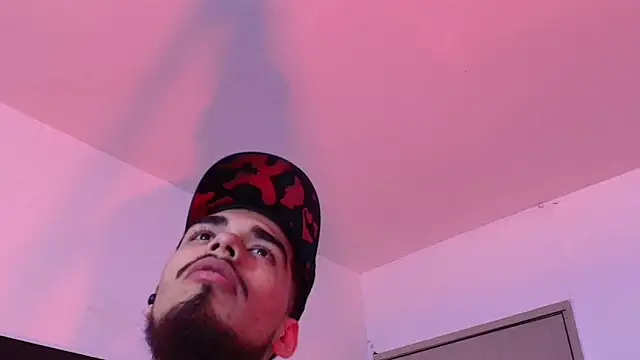 Snapshot of hummerevv chatting on October 2025 08:10:01 PM hummerevv online show from October 2025 08:10:01 PM