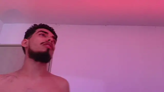 Snapshot of hummerevv chatting on October 2025 08:33:01 PM hummerevv online show from October 2025 08:33:01 PM