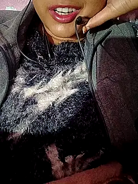 Snapshot of ruhi2003 chatting on December 2024 04:42:01 PM ruhi2003 online show from December 2024 04:42:01 PM