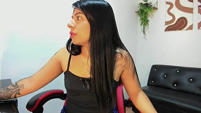 Caro kitty- online show from November 2025 12:16:02 PM