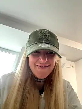 MazeSin online show from September 2025 05:31:01 AM