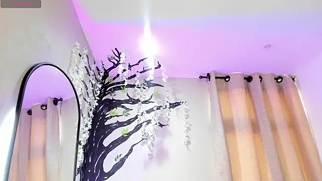 ebbafernandez  online show from November 2025 12:22:02 PM