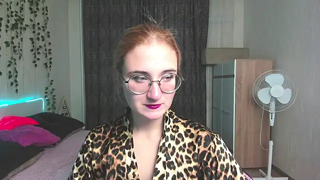 Snapshot of Miss_Elsa_ chatting on December 2024 03:08:02 AM Miss Elsa online show from December 2024 03:08:02 AM