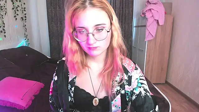 Snapshot of Miss_Elsa_ chatting on January 2025 09:08:01 AM Miss Elsa online show from January 2025 09:08:01 AM