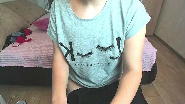 Snapshot of Miss_Elsa_ chatting on January 2025 11:56:01 AM Miss Elsa online show from January 2025 11:56:01 AM