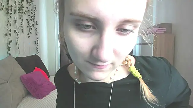 Snapshot of Miss_Elsa_ chatting on February 2025 04:44:01 AM Miss Elsa online show from February 2025 04:44:01 AM