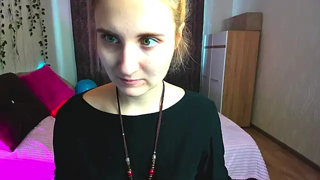 Snapshot of Miss_Elsa_ chatting on February 2025 03:52:02 AM Miss Elsa online show from February 2025 03:52:02 AM