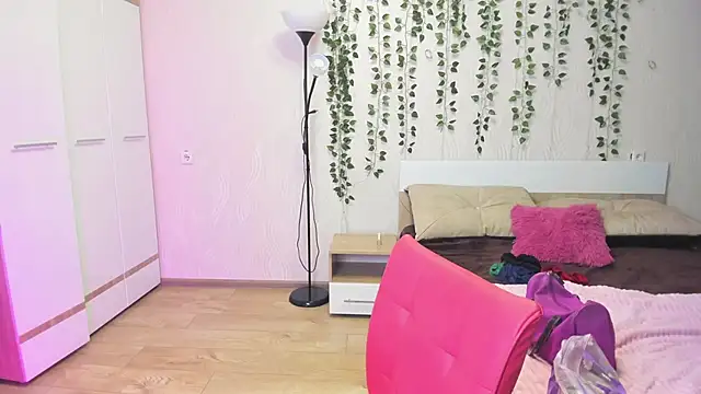 Snapshot of Miss_Elsa_ chatting on October 2025 01:24:02 AM Miss Elsa online show from October 2025 01:24:02 AM