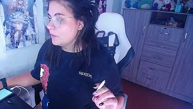 gigiqueen 18 online show from December 2024 06:39:01 PM