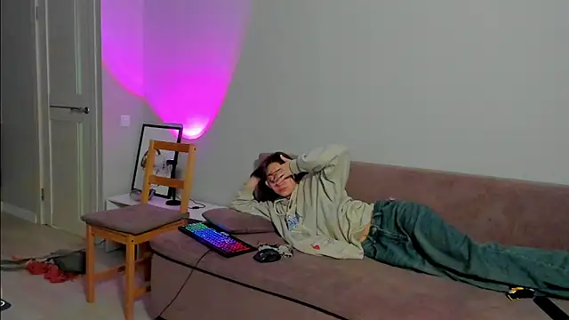 Snapshot of EllaSky_xoxo chatting on February 2025 01:02:02 AM EllaSky xoxo online show from February 2025 01:02:02 AM