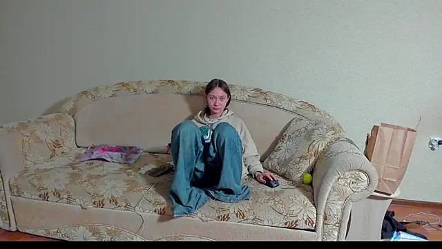 Snapshot of EllaSky_xoxo chatting on March 2025 10:07:02 PM EllaSky xoxo online show from March 2025 10:07:02 PM