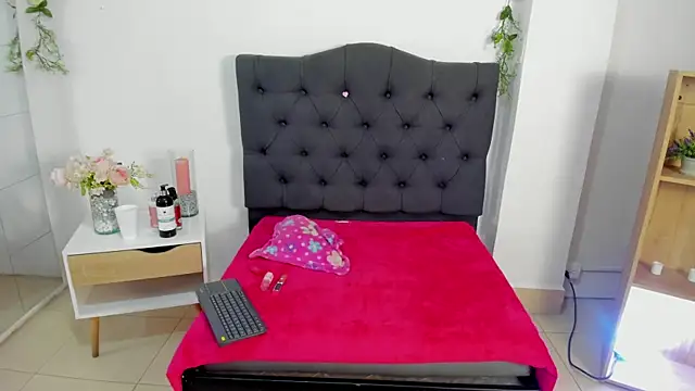 Alyssa jones online show from March 2025 03:44:01 AM