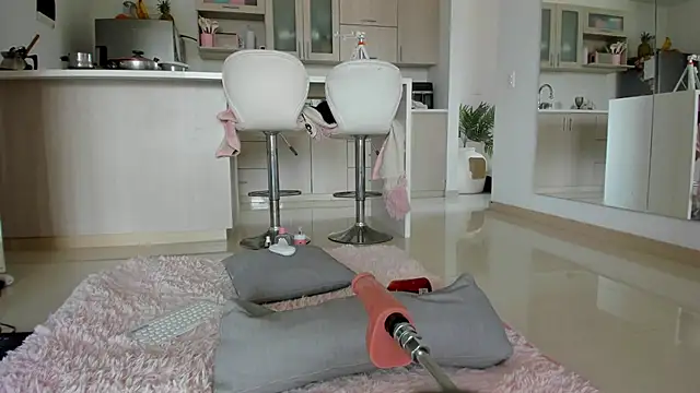 laupalacio777 online show from March 2025 07:39:01 PM