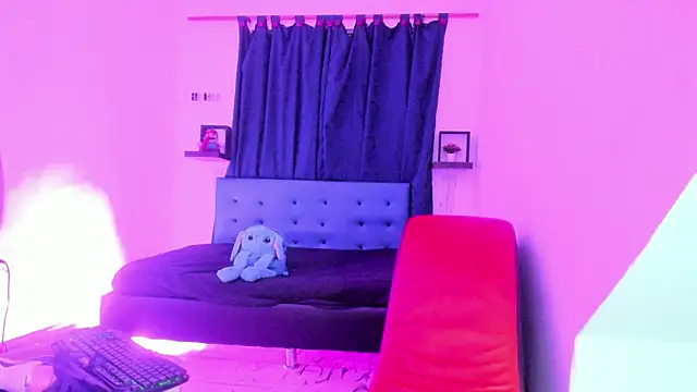 Camila TransGirl online show from March 2025 06:57:02 AM